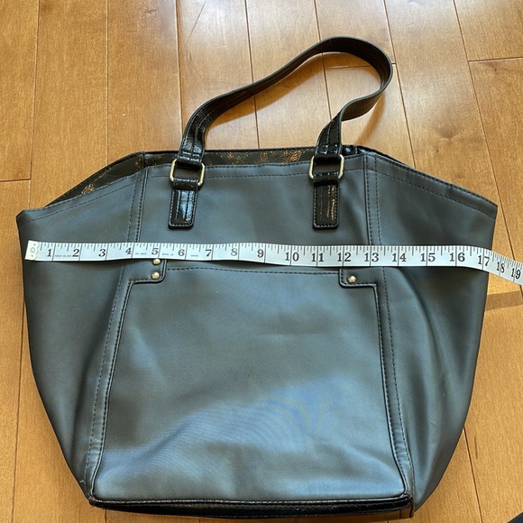 Victoria’s Secret Purse with Leopard Interior - Picture 2 of 5